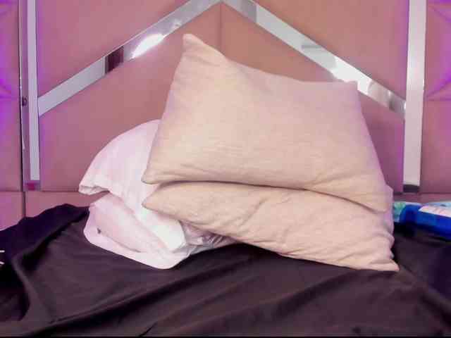 BiancaJeins webcam