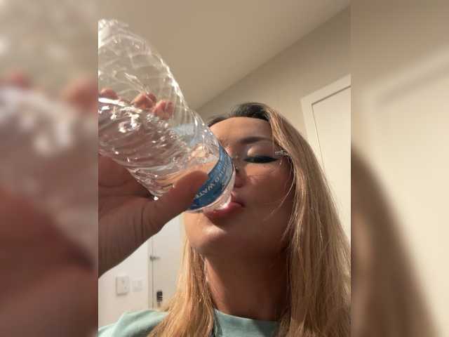 Miledy001 – webcam model profile photo