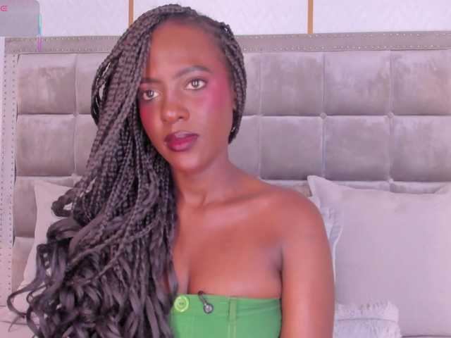 DakotaWangi — GOAL: Oil and ice in titsTip me and adore my oily body today, sexy and naughty girlVIBES 1,7,13,17,21 TOTAL: @total  REMAIN: @remain 