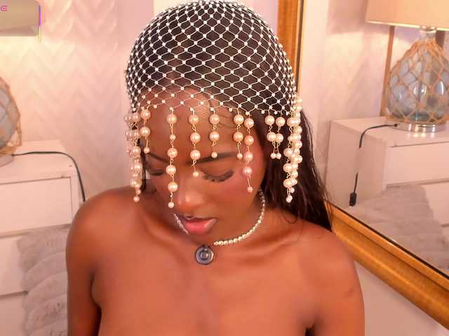 DakotaWangi's BongaCams show and profile