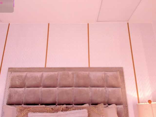 DakotaWangi live cam profile