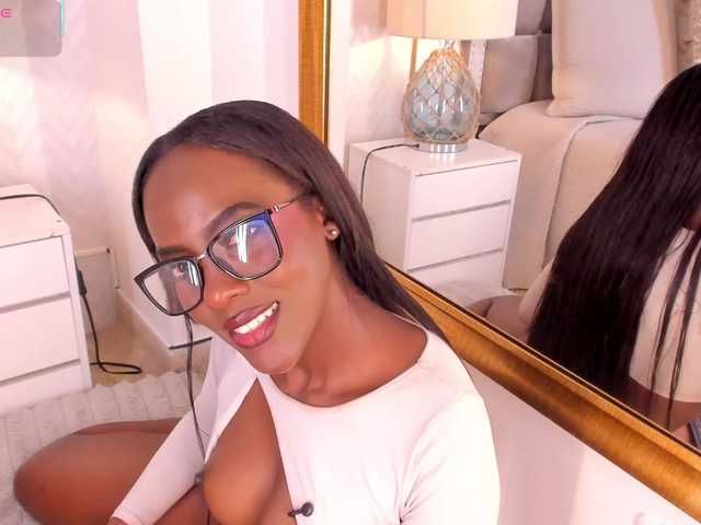 DakotaWangi's BongaCams show and profile