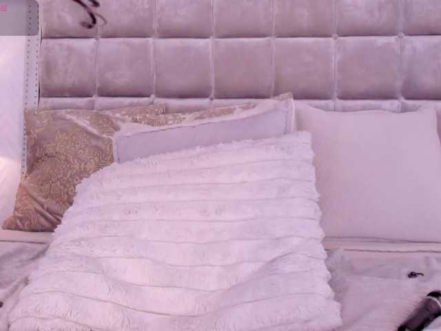 DakotaWangi's BongaCams show and profile