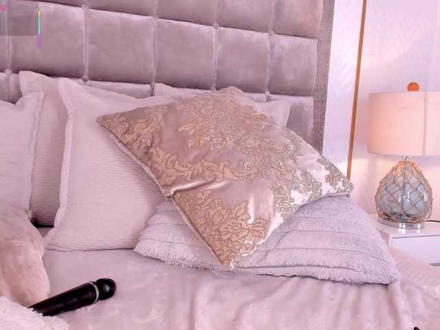 DakotaWangi's BongaCams show and profile