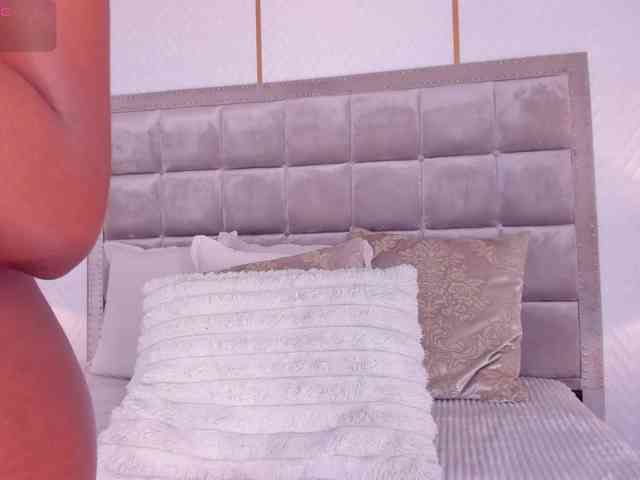 DakotaWangi webcam
