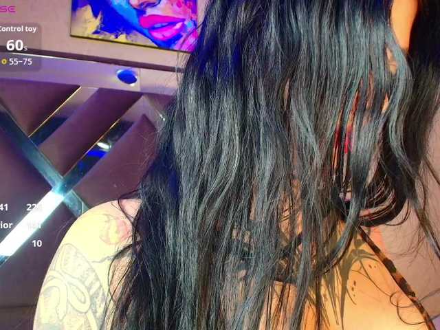 SamanthaaSutra's BongaCams show and profile