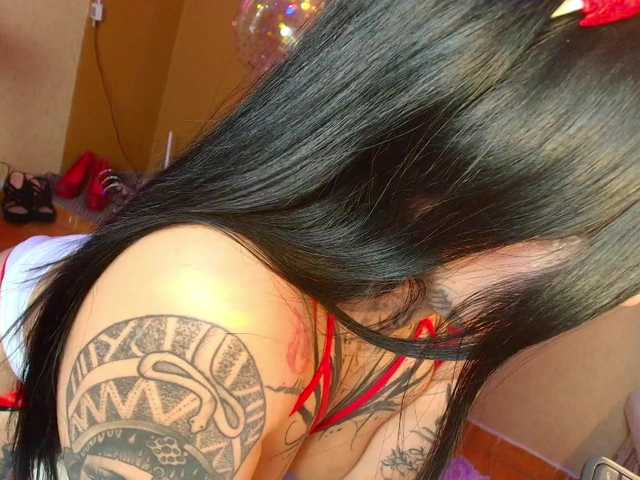 SamanthaaSutra's BongaCams show and profile