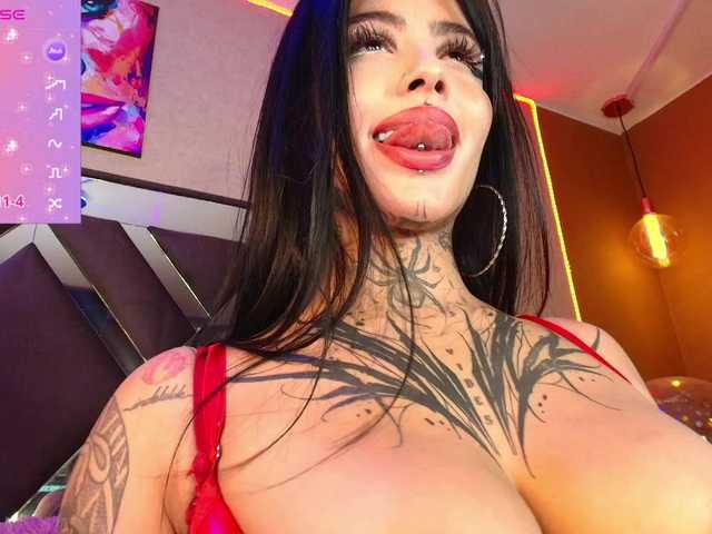 SamanthaaSutra's BongaCams show and profile