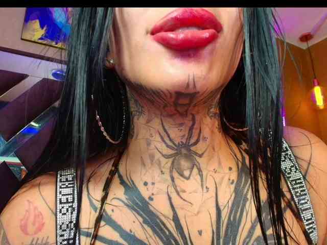 SamanthaSutra webcam
