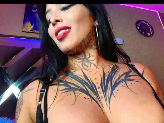 SamanthaSutra webcam