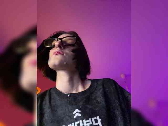 Alice_Moon webcam