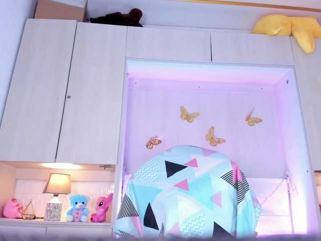 Pamelavinxen's BongaCams show and profile