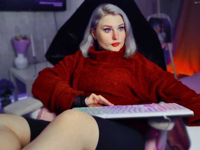 WoundedGoddess's BongaCams show and profile