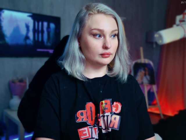 WoundedGoddess's BongaCams show and profile