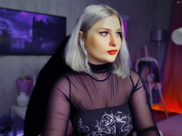 WoundedGoddess's BongaCams show and profile