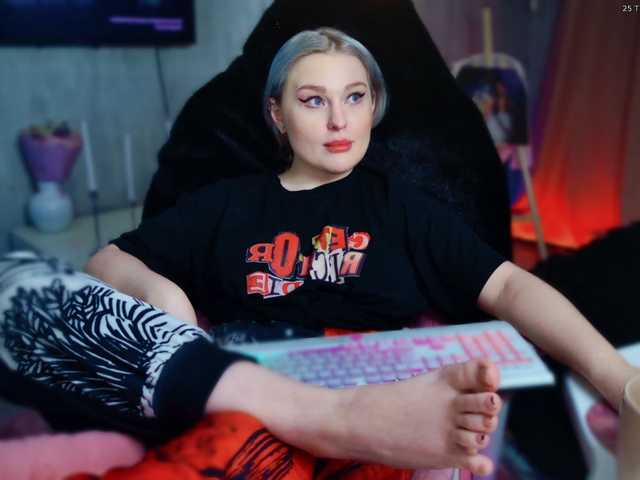 WoundedGoddess's BongaCams show and profile