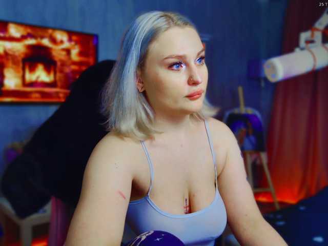 WoundedGoddess's BongaCams show and profile
