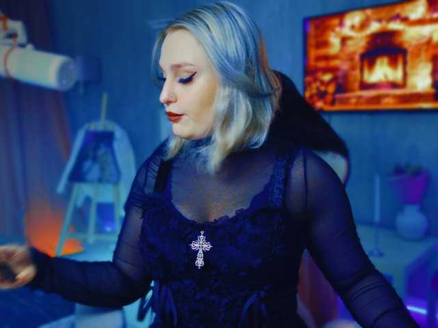 WoundedGoddess's BongaCams show and profile