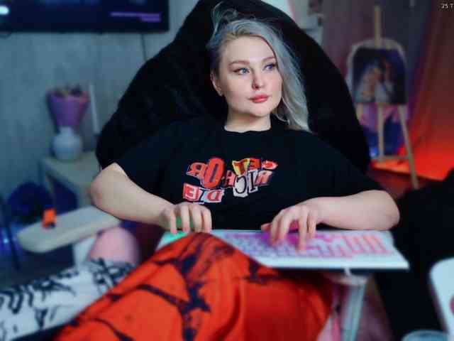 Wounded_Goddess webcam