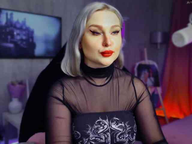 Wounded_Goddess webcam