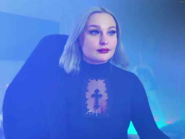 Wounded_Goddess webcam