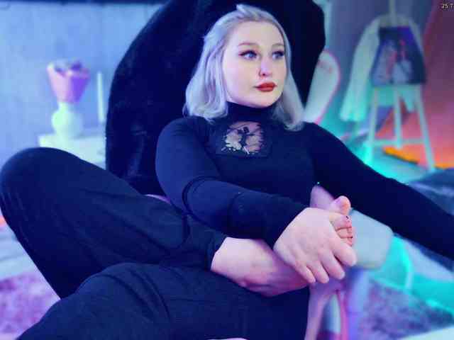 Wounded_Goddess webcam