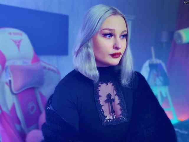 Wounded_Goddess webcam