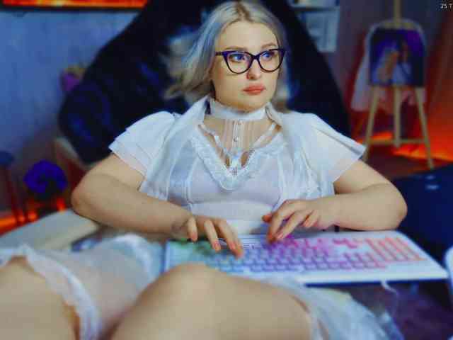 Wounded_Goddess webcam