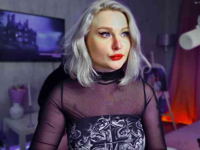 Wounded_Goddess webcam