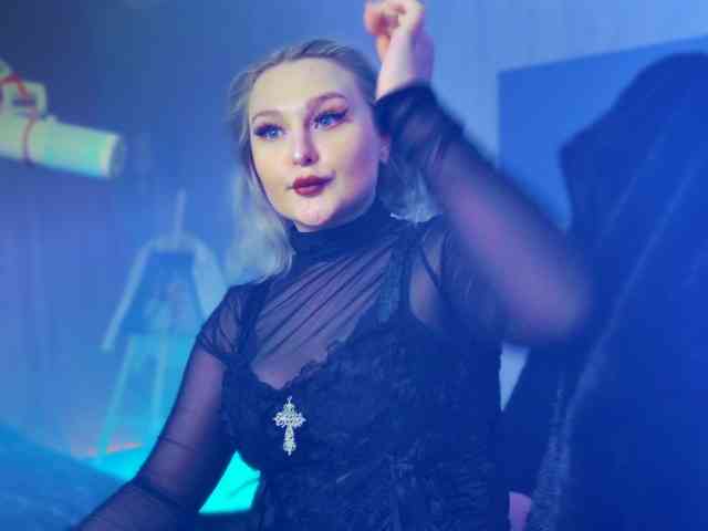 Wounded_Goddess webcam