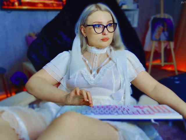 Wounded_Goddess webcam