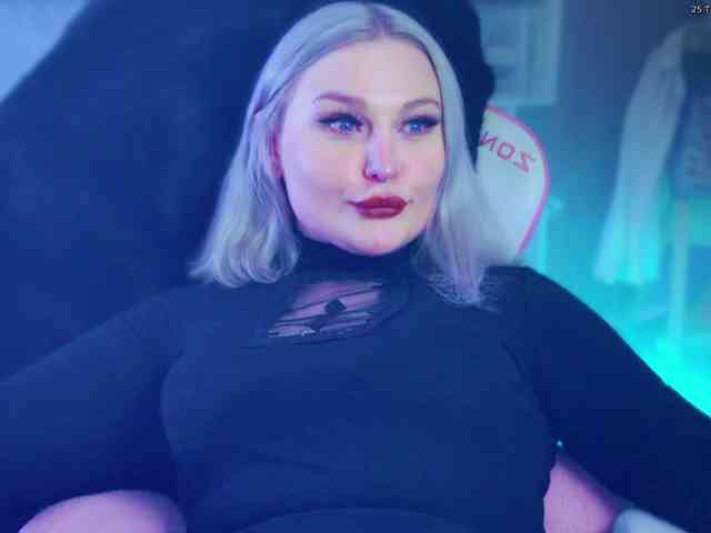 Wounded_Goddess webcam