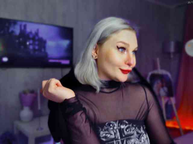 Wounded_Goddess webcam