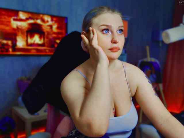 Wounded_Goddess webcam