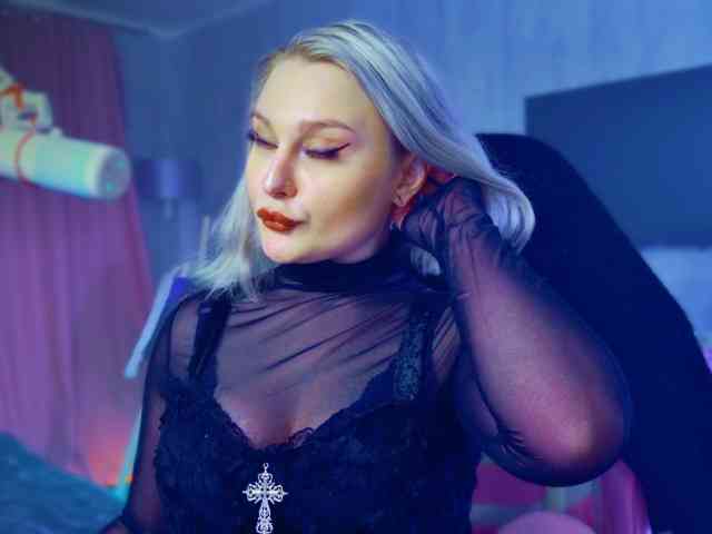 Wounded_Goddess webcam