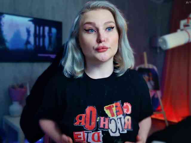 Wounded_Goddess webcam