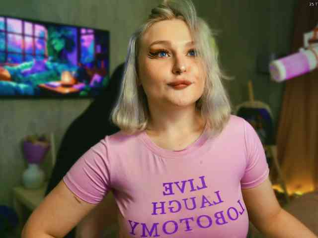 Wounded_Goddess webcam