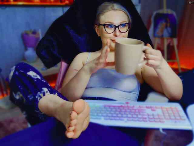 Wounded_Goddess webcam