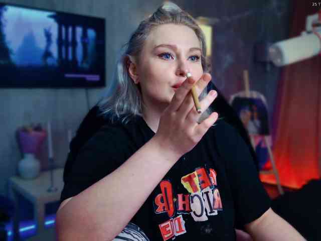 Wounded_Goddess webcam