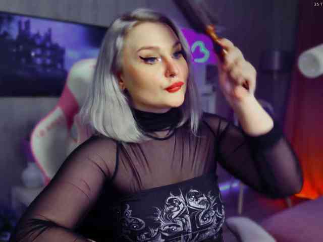 Wounded_Goddess webcam