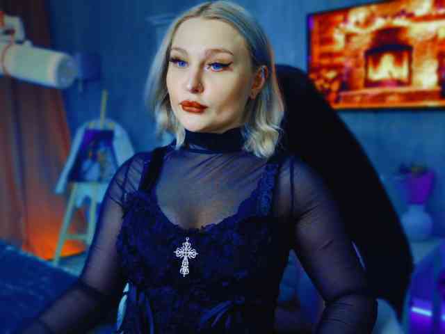 Wounded_Goddess webcam