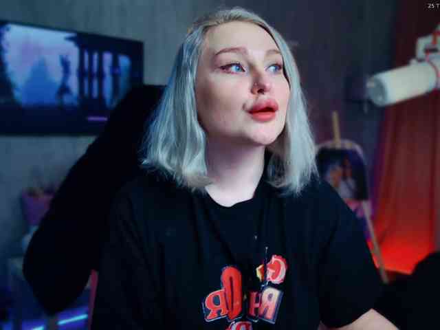 Wounded_Goddess webcam