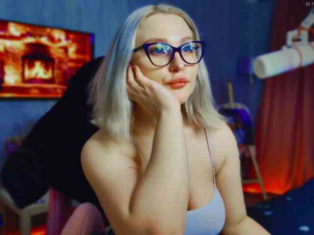 Wounded_Goddess webcam