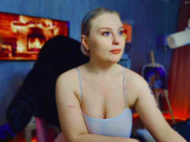 Wounded_Goddess webcam