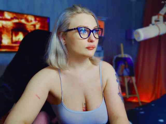 Wounded_Goddess webcam