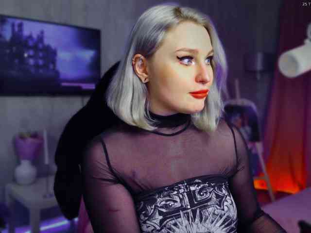 Wounded_Goddess webcam