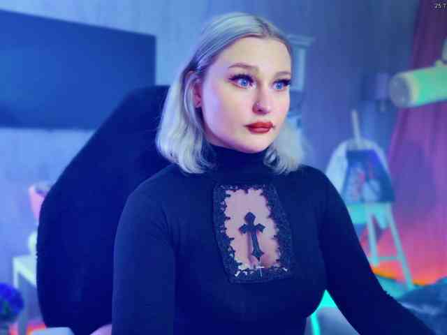 Wounded_Goddess webcam