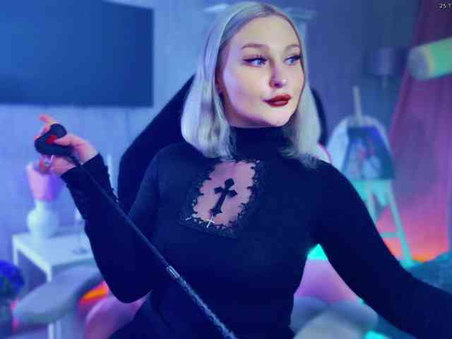 Wounded_Goddess webcam