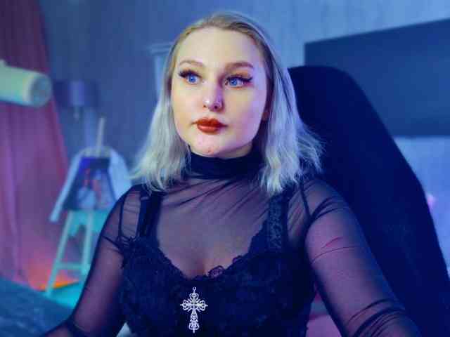 Wounded_Goddess webcam