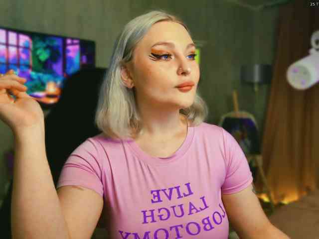 Wounded_Goddess webcam